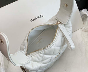 Chanel AP3095 Pouch Lambskin & Gold-Tone Metal White - Default Title - View 8