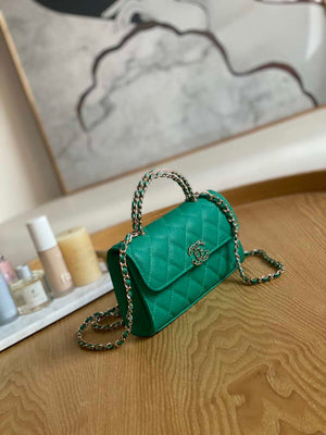 Chanel AP3238 Flap Chain Bag With Handle Green Calfskin Gold - Default Title - View 3