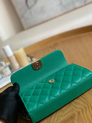 Chanel AP3238 Flap Chain Bag With Handle Green Calfskin Gold - Default Title - View 7