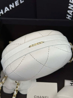 Chanel AP3252 Clutch With Chain Lambskin White - Default Title - View 5