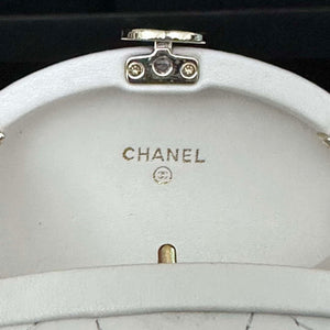 Chanel AP3252 Clutch With Chain Lambskin White - Default Title - View 8