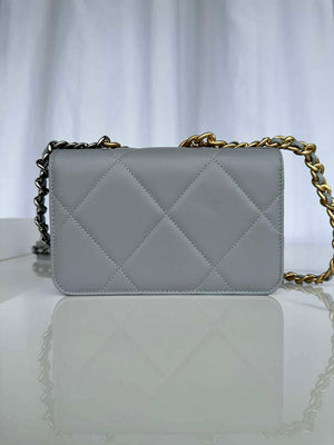 Chanel AP3267 19 Wallet on Chain Woc Shiny Lambskin Gray - Silver - View 2