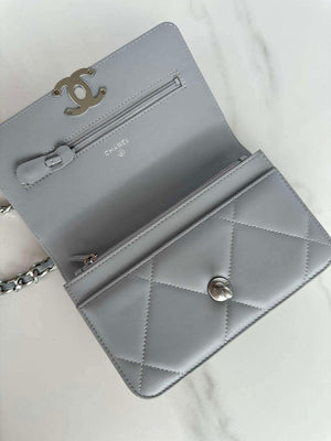 Chanel AP3267 19 Wallet on Chain Woc Shiny Lambskin Gray - Silver - View 6