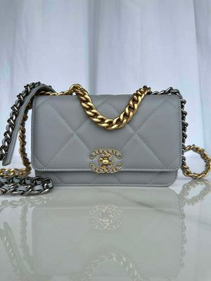 Chanel AP3267 19 Wallet on Chain Woc Shiny Lambskin Gray - Silver - View 11