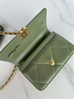 Chanel AP3267 19 Wallet on Chain Woc Shiny Lambskin Green - Silver - View 4