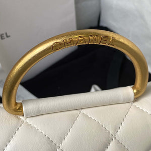 Chanel AP3484 CLUTCH WITH CHAIN Shiny Lambskin & Gold-Tone Metal White - Default Title - View 4