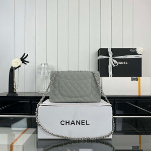 Chanel A01112 Flap Classic 11.12 Handbag Grained Calfskin & Silver-Tone Metal Gray - Default Title - View 2