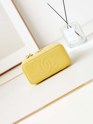 Chanel AP3804 Clutch Lambskin Vanity Box bag With Pearl handle Yellow - Default Title - View 6