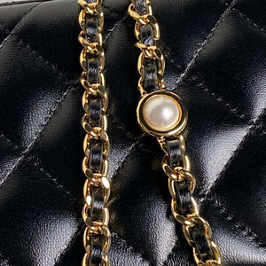 Chanel AP4285 Clutch Pearl with Chain Vanity Box bag Black - Default Title - View 5