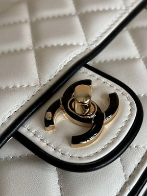 Chanel AP4511 Spring-Summer 2025 Pre-collection Wallet On Chain White & Black - Default Title - View 5