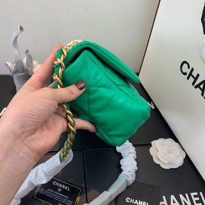 Chanel As1160 Chanel 19 Handbag Flap Lambskin Green - Default Title - View 2