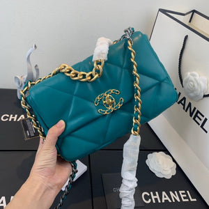 Chanel As1160 Chanel 19 Handbag Flap Lambskin Dark Green - Default Title - View 1