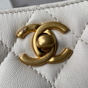 Chanel AS3112 Hobo Handbag Lambskin White - Default Title - View 3