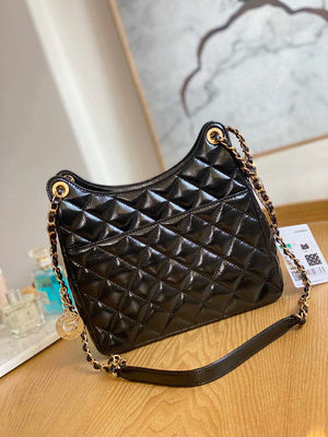 Chanel AS3690 Hobo Handbag Shiny Crumpled Calfskin & Gold-Tone Metal Black - Default Title - View 2