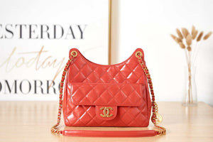 Chanel AS3690 Hobo Handbag Shiny Crumpled Calfskin & Gold-Tone Metal Red - Default Title - View 1