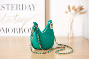 Chanel AS3917 Clutch With Chain Lambskin & Shiny Light Gold Metal Green - Default Title - View 4