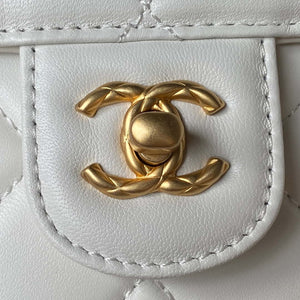 Chanel AS3973 Small Vanity Case Lambskin bag White - Default Title - View 3