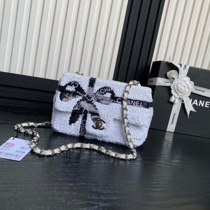 Chanel AS4561 Evening Bag Sequins & Silver-Tone Metal White & Black - Default Title - View 1
