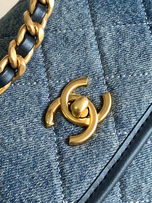 Chanel AS4845 Messenger Bag Denim Blue & Gold-Tone Metal - Default Title - View 5