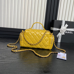 Chanel AS5222 Vanity Case Shiny Crumpled Lambskin & Gold-Tone Metal Yellow - Default Title - View 2