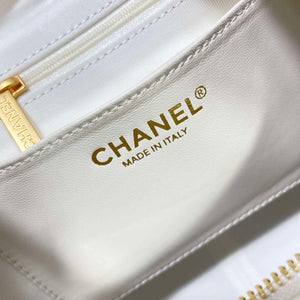 Chanel AS5302 Hobo Shiny Lambskin & Gold-Tone Metal White - Default Title - View 9
