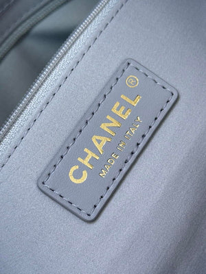 Chanel AS6138 Hobo Handbag Shiny Lambskin & Gold-Tone Metal Light Purple - Default Title - View 13