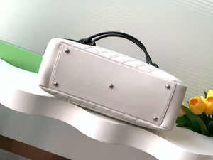 Chanel AS6338 Airport Bag 25P Shopping Bag White - Default Title - View 4