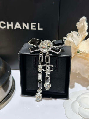 Chanel Brooch Fashion Jewelry CC31852 - Default Title - View 1