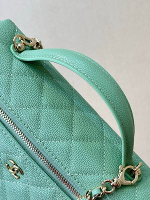 Chanel Classic Vanity with Chain Grained Shiny Calfskin & Gold-Tone Metal AP4385 Green - Default Title - View 6