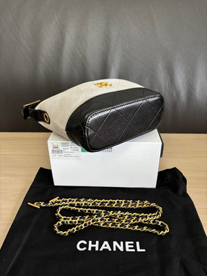 Chanel Clutch with chain Suede Calfskin Shiny Lambskin & Gold-Tone Metal AP5187 Gray & Black - Default Title - View 4