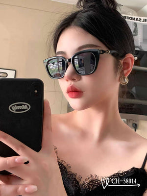 Chanel Fshion Classic Sunglasses C83201 - 1. Black - View 1