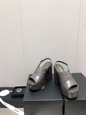 Chanel G45016 Patent Crumpled Lambskin Sandals C88322 - US 4=Euro 35 - View 4