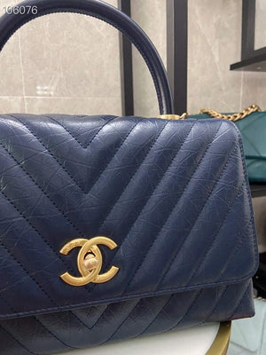 Chanel Large Top Handle Bag A92991 lambskin V gird Navy Blue Gold - Default Title - View 4