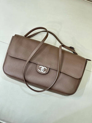 Chanel Maxi Flapbag Grained calfskin & gold-tone metal AS6231 Light brown - Gold - View 13