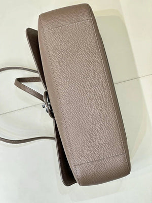 Chanel Maxi Flapbag Grained calfskin & gold-tone metal AS6231 Light brown - Gold - View 18