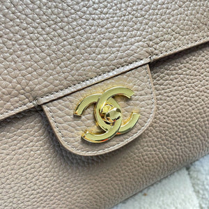 Chanel Maxi Flapbag Grained calfskin & gold-tone metal AS6233 Light Brown - Gold - View 5