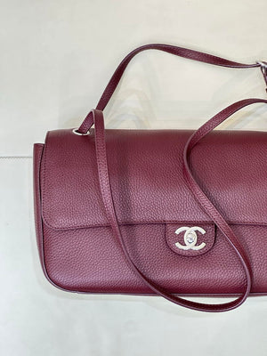 Chanel Maxi Flapbag Grained calfskin & gold-tone metal AS6231 Wine Red - Gold - View 4