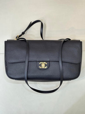 Chanel Maxi Flapbag Grained calfskin & gold-tone metal AS6231 Black - Gold - View 12