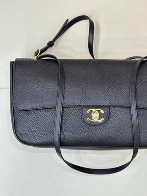 Chanel Maxi Flapbag Grained calfskin & gold-tone metal AS6231 Black - Gold - View 13