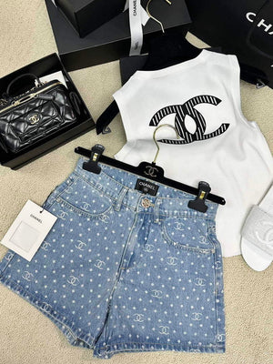 Chanel Women's Fashion Denim shorts C58807 - S - View 1