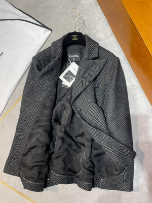 Chanel Women's P78191 Fashion Jacket Wool Tweed Black & Gray C62302 - S - View 4