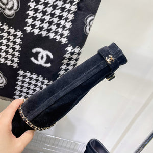 Chanel Women's Shoes G39345 X56709 94305Classcal Chain Hight Boots 190782 - 35 - View 9