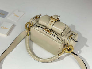 Chlo¨¦ CHC24AS534N8324Q Small Camera Bag In Shiny Leather Sweet Beige - Default Title - View 4
