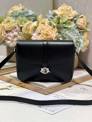 Dior M0051 Crossbody Men Bag Smooth Calfskin Black - Default Title - View 1