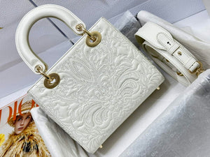 Dior M0538 Small Lady Dior My ABCDIOR Bag Latte Quilted-Effect Lambskin White - Default Title - View 2