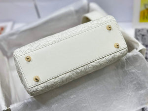 Dior M0538 Small Lady Dior My ABCDIOR Bag Latte Quilted-Effect Lambskin White - Default Title - View 4