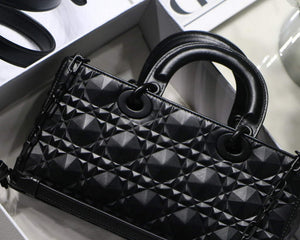 Dior M0540 Lady D-joy Bag Black Cannage Calfskin with Diamond Motif - Default Title - View 4