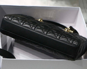 Dior M0540 Medium Lady D-Joy Bag Black Cannage Lambskin With Heart Motif - Default Title - View 6