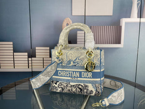 Dior M0565 Medium Lady D-Life Bag Blue Toile de Jouy Embroidery - Default Title - View 1