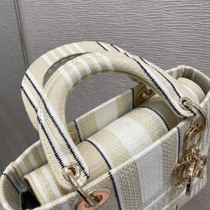 Dior M0565 Medium Lady D-lite Embroidery Bag - Default Title - View 7